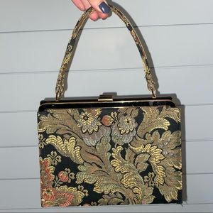 Vintage 70s tapestry floral handbag clutch